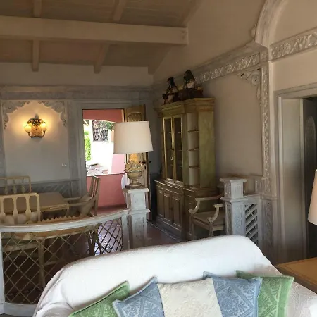 Casa Sul Mare Di בית נופש פורטו צ'רבו